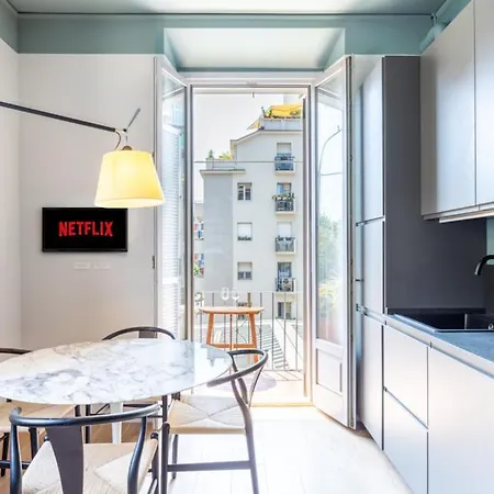 Life-duomo, Design With Terrace Apartment